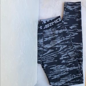 UNDERARMOUR MENS FITTED LEGGINGS L **BRAND NEW**